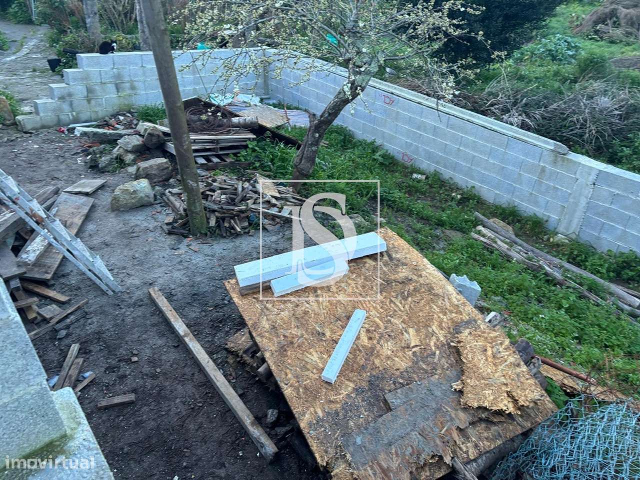 Elegância Atemporal: Moradia T3 térrea que Une o Clássico ao Moderno-34