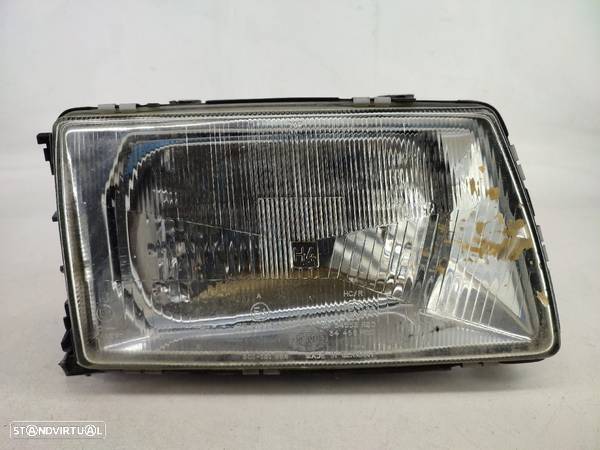 Optica Farol Direita Drt Audi 100 (44, 44Q, C3) - 1