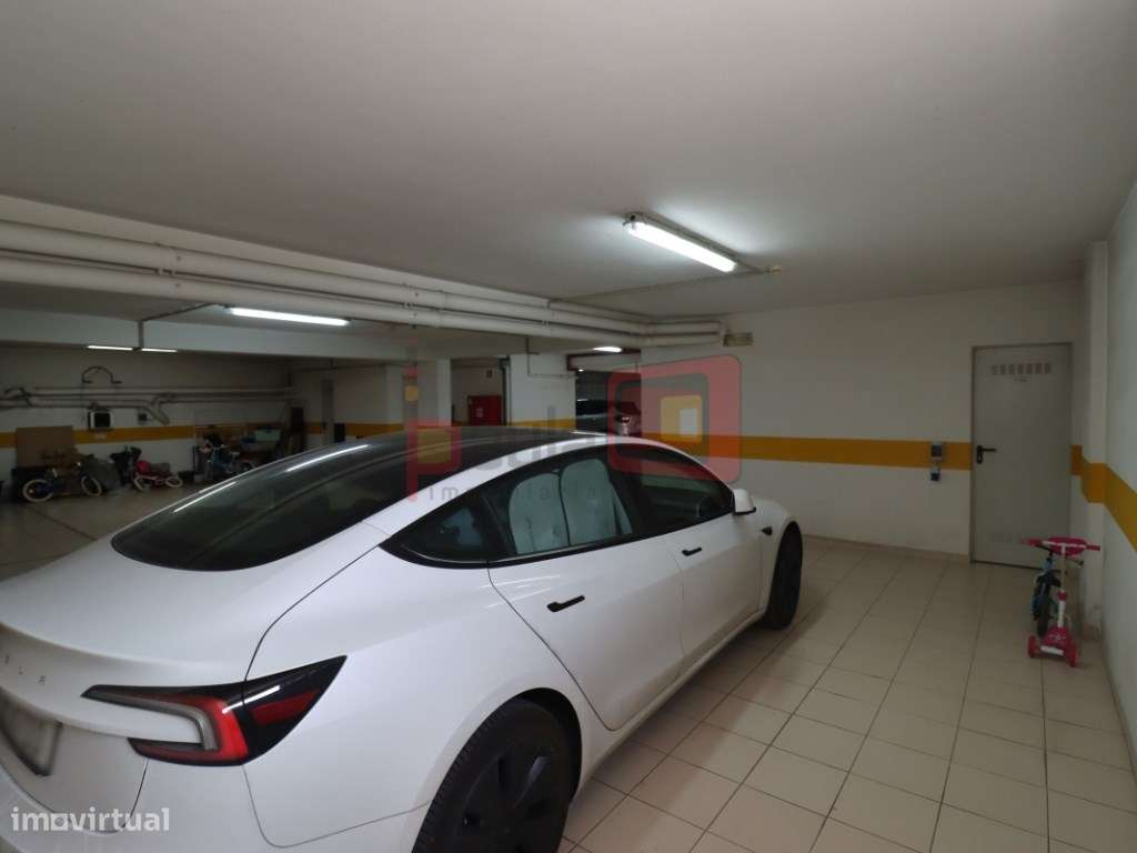 APARTAMENTO T3 MONTIJO COM PARQUEAMENTO E ARRECADAÇÃO-45