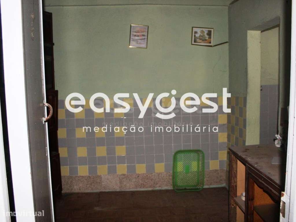 Moradia para recuperar em Tomar - Grande imagem: 5/13