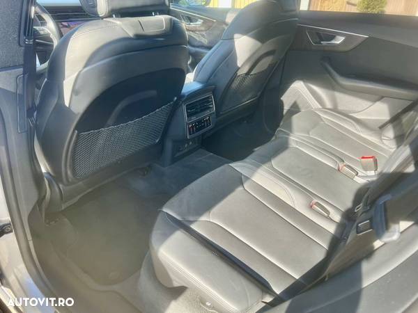 Audi Q8 3.0 50 TDI quattro Tiptronic - 12