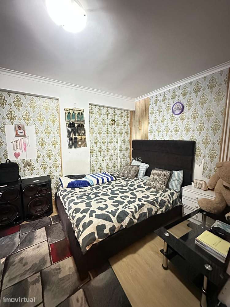 Apartamento T2 para venda em Cacém-5