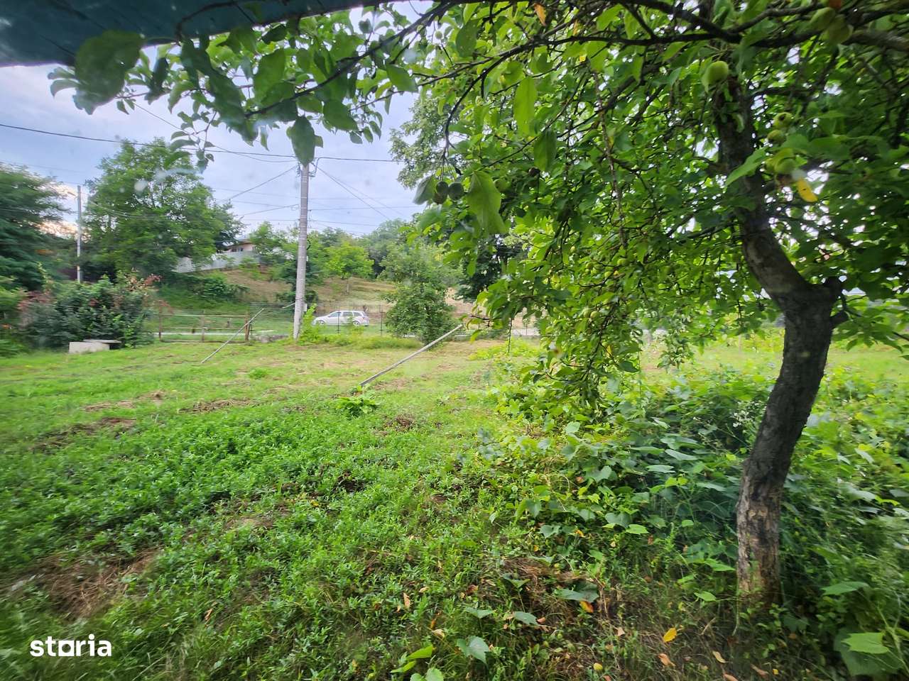 Casa cu teren langa padure la Buhoci - Imagine principală: 3/12