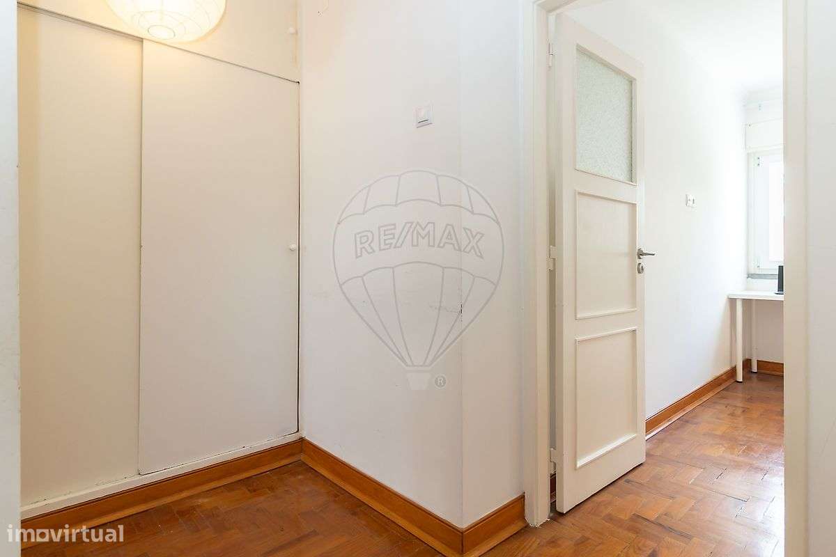 Apartamento T3 à venda em Lisboa-16