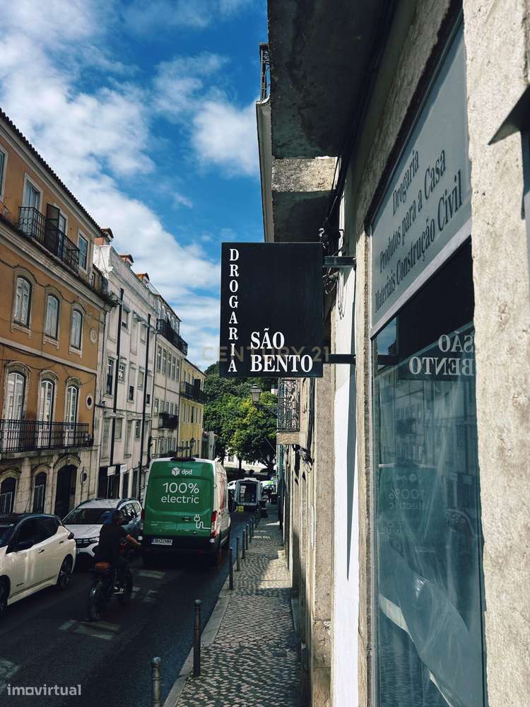 Prédio Único na Rua Nova da Piedade, Misericórdia – Um Investimento Ún-22