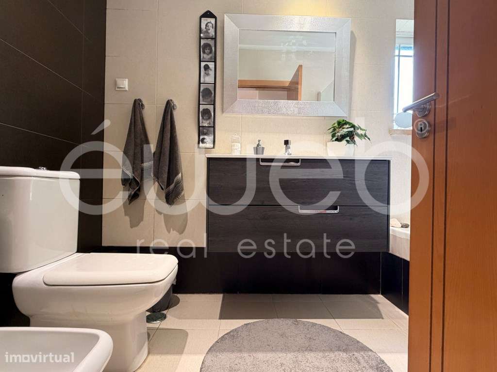 Apartamento T3 com Garagem e Arrecadação, em Aires-24