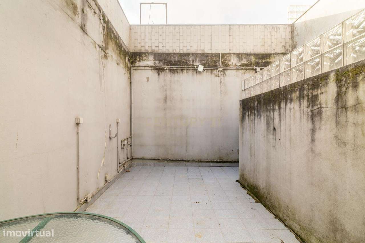 Prédio no Centro do Porto | Rua Conde de Vizela-26