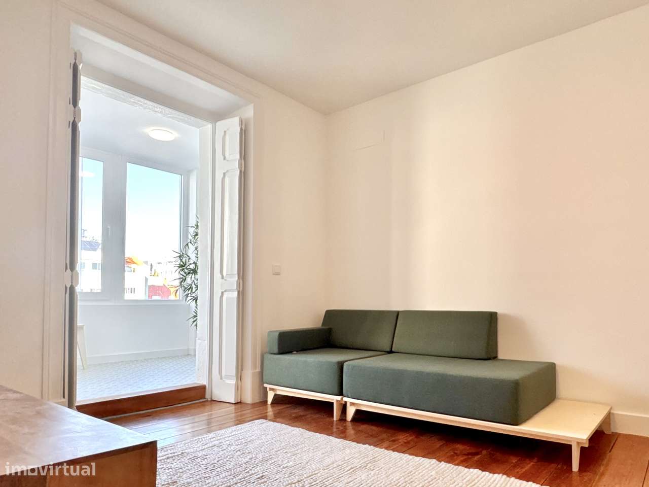 Estúdio renovado / Avenidas Novas - Grande imagem: 4/34