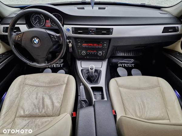 BMW Seria 3 320d - 10