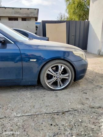 Aripa fata stanga dreapta BMW seria 5 E60 530d E61 NFL - 1