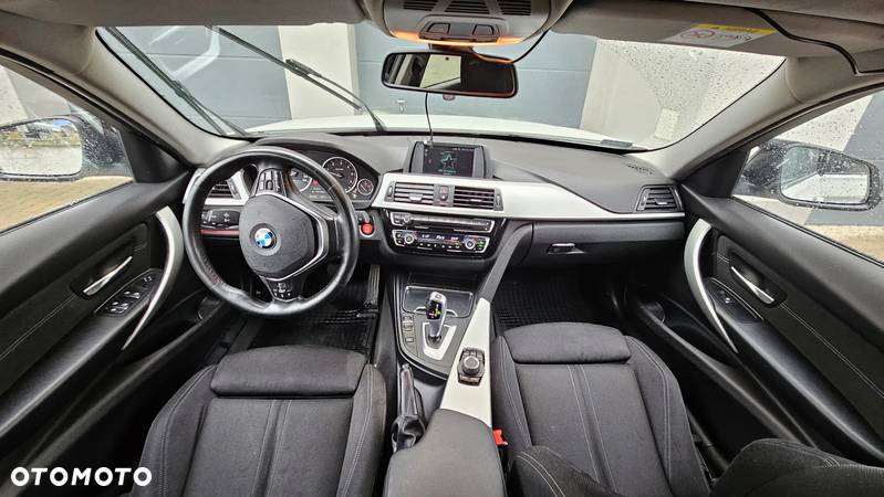 BMW Seria 3 316d Luxury Line Purity - 23