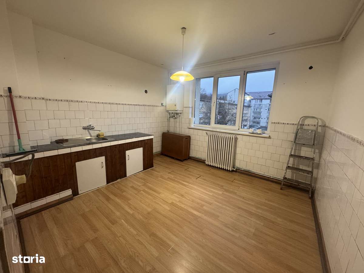 Apartament cu 3 camere in 7 Noiembrie / Spitalul Judetean / UMFST  UMF-2