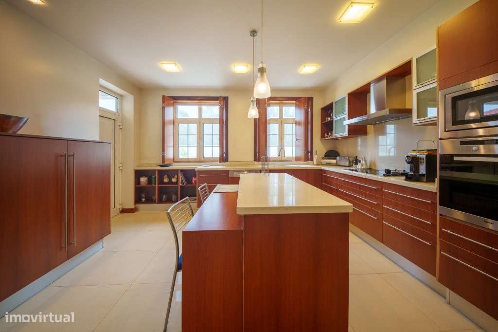 Moradia T5 - Tomar, inserida num amplo terreno de 15.560 m²-12