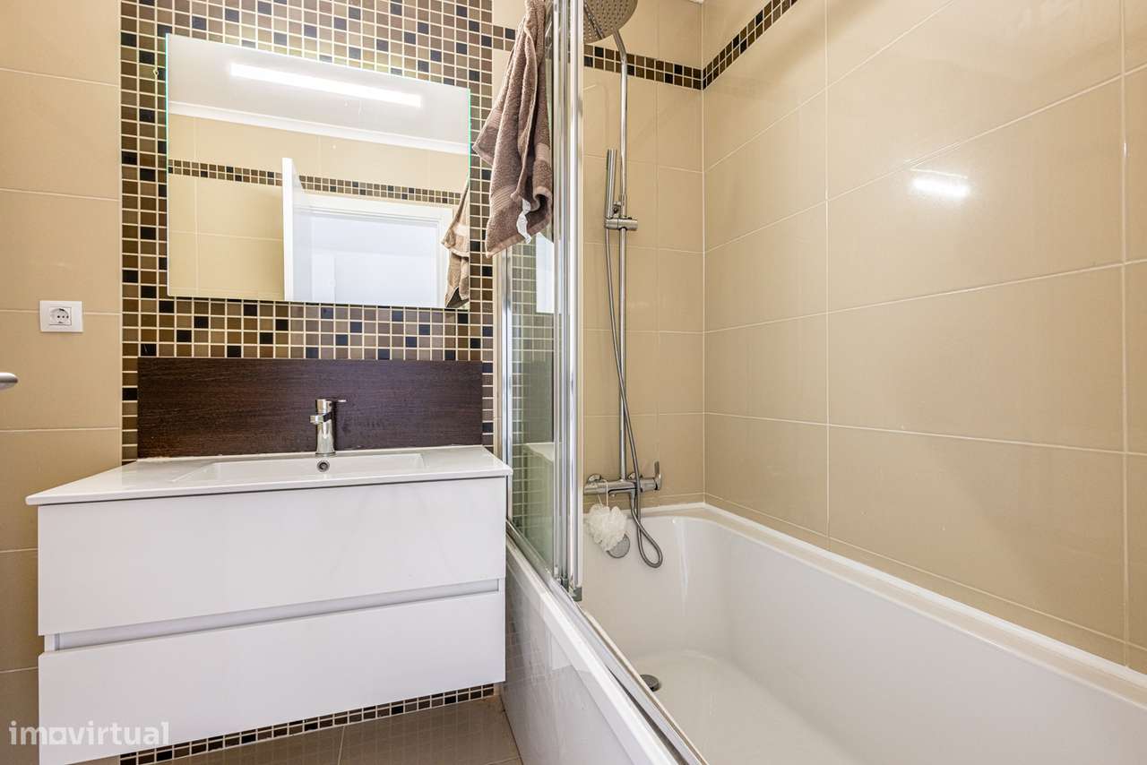 Apartamento T3 de Excelência no Centro do Cartaxo-24