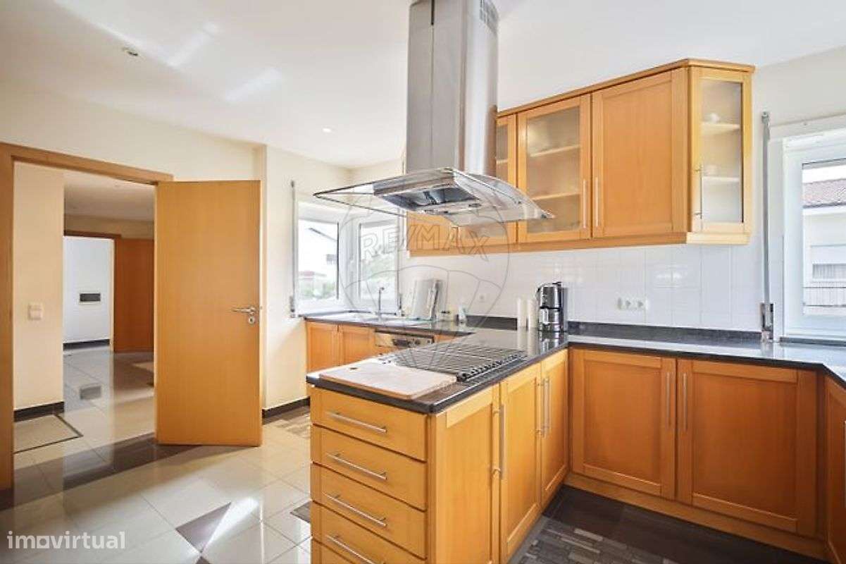 Moradia T5 para venda - Grande imagem: 3/21