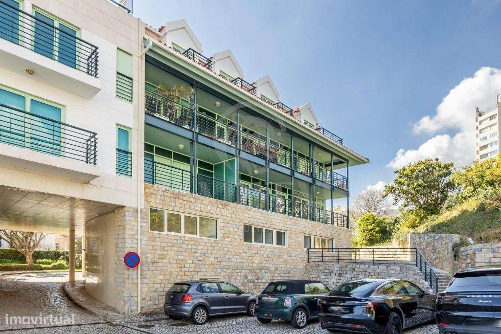 Apartamento T5 Duplex Exclusivo em Primeira Linha de Mar-52