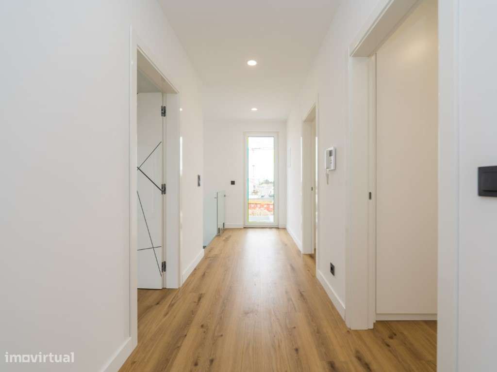 MORADIA NOVA T4 COM PISCINA - SERRA DE CASAL DE CAMBRA-38