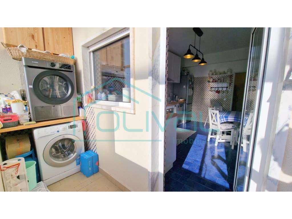 Apartamento T3 centro de Samora Correia-12