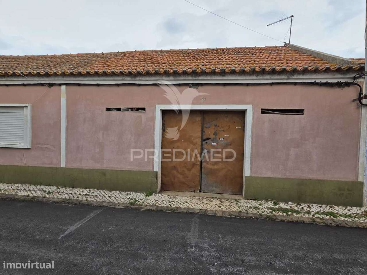 Moradia T2 para Remodelar – Excelente Investimento! - Grande imagem: 4/23