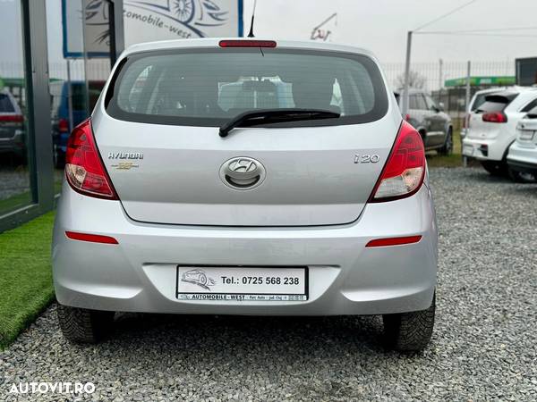 Hyundai i20 - 15