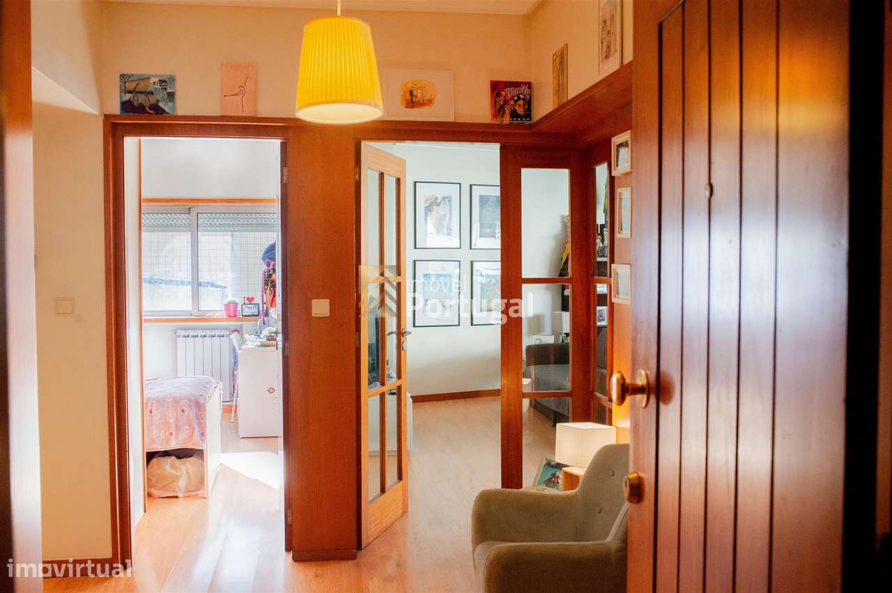 Apartamento T3 com terraço e churrasqueria - Grande imagem: 2/26