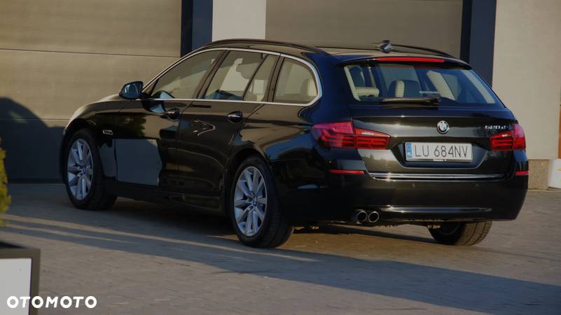 BMW Seria 5 520d Touring Luxury Line - 4