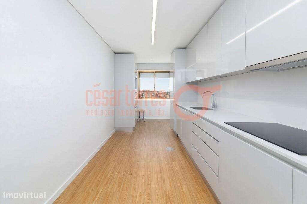 Apartamento T3 Miramar-21