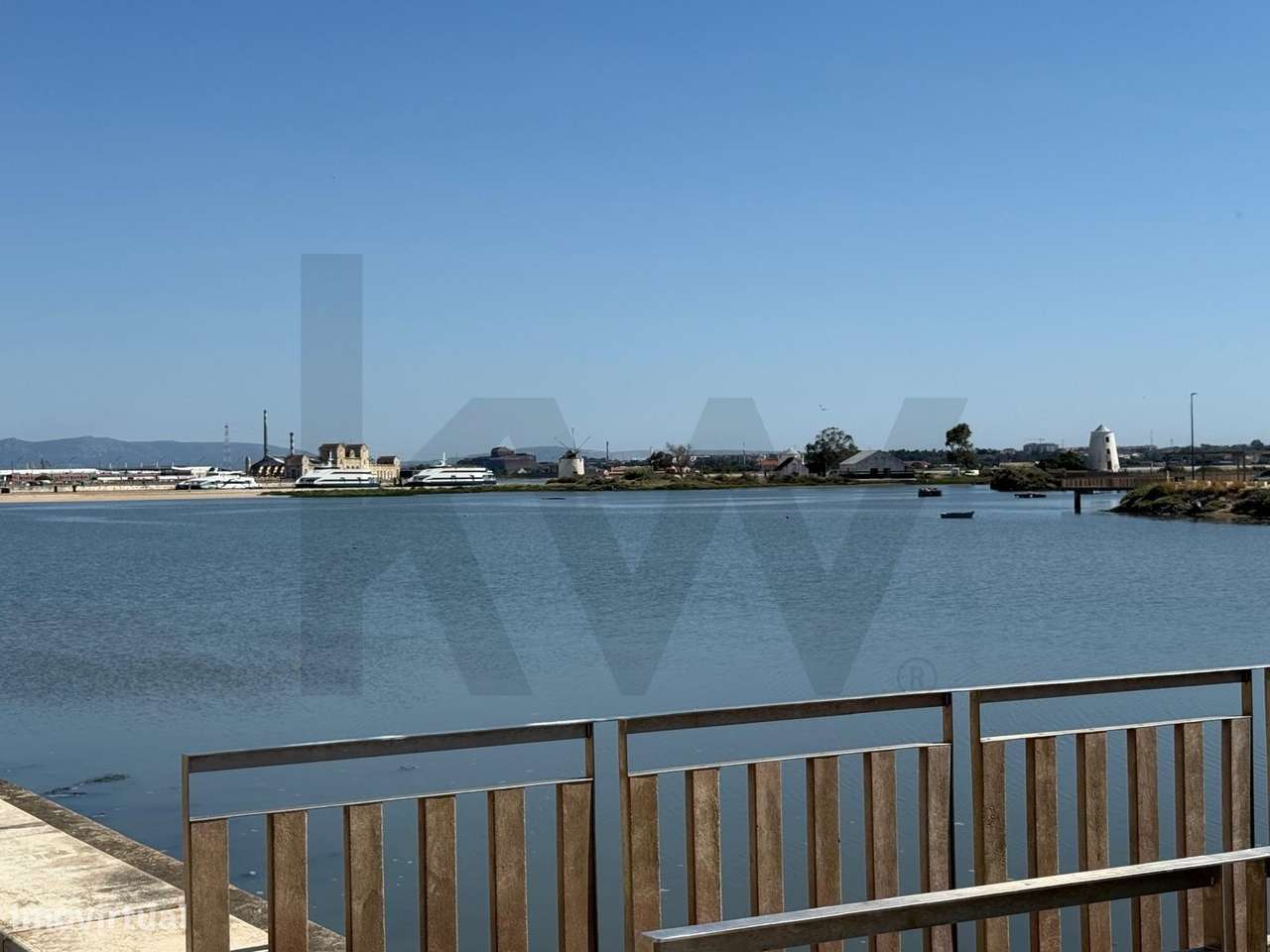 Oportunidade de Investimento, Apartamento de 6 Divisões, Rua Miguel Pa-6