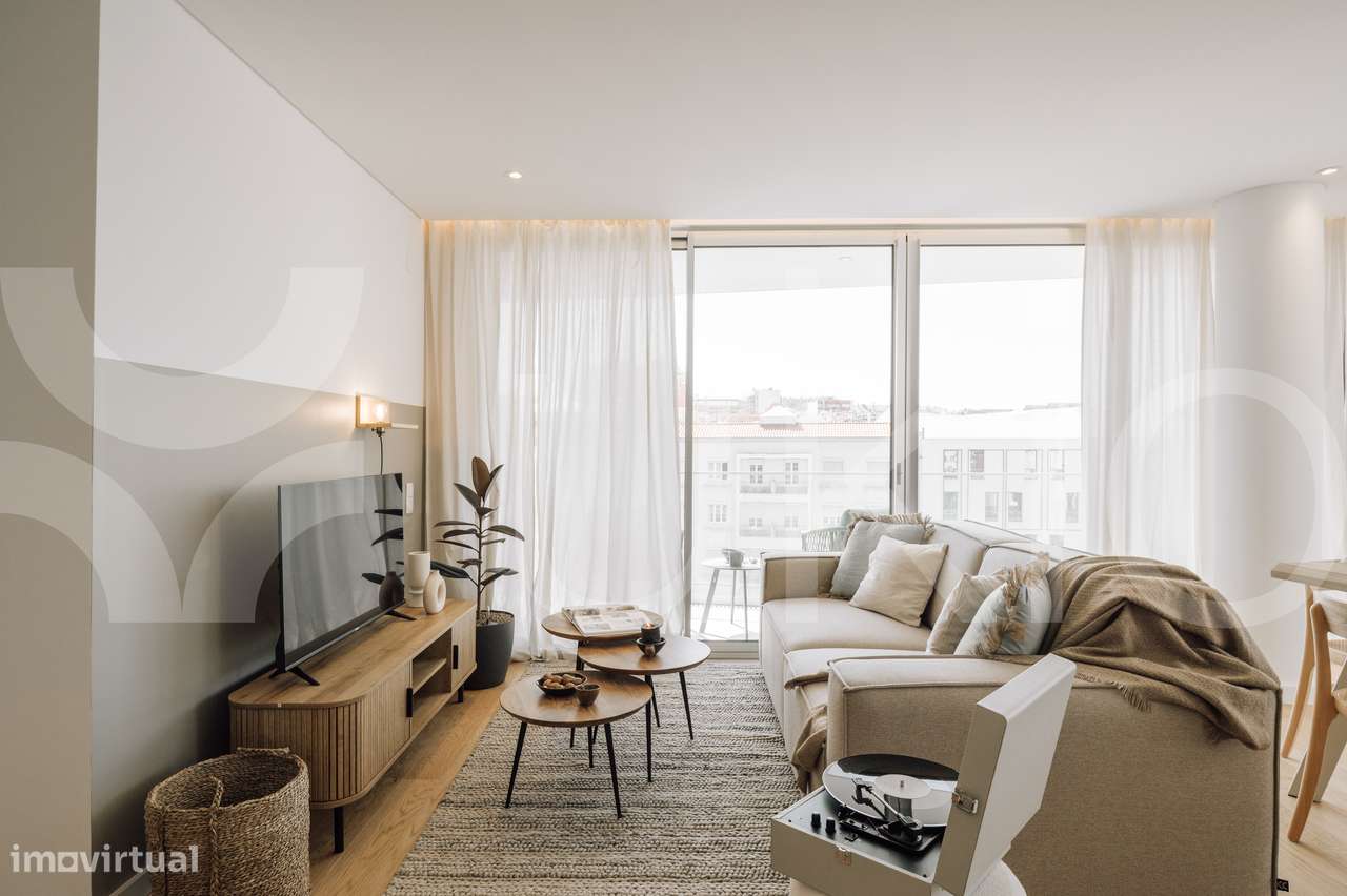 Apartamento T2, T3, T4 com varanda em Alvalade - Grande imagem: 2/22