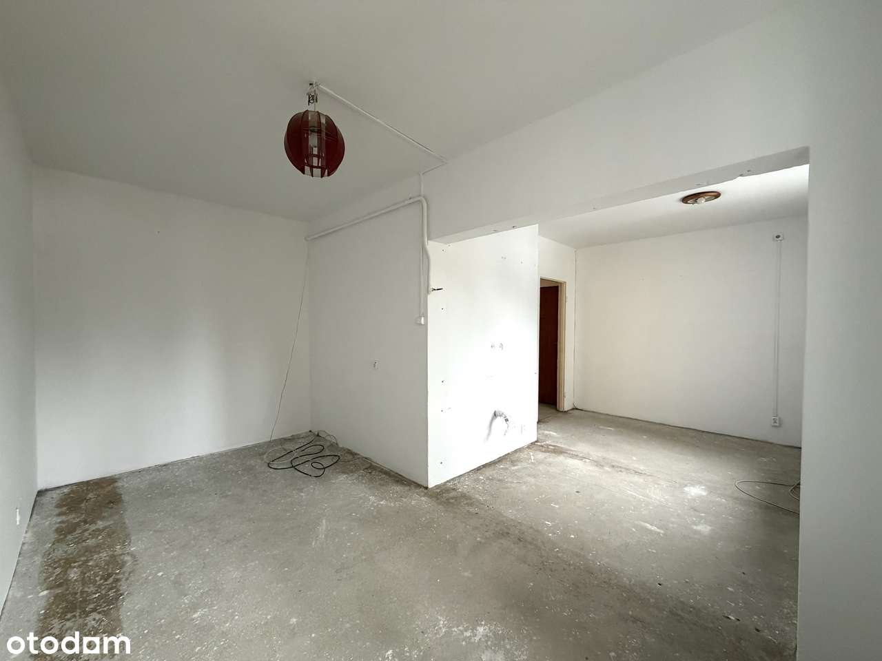 MIESZKANIE NA PARTERZE Z POTENCJAŁEM KAWALERKA 25,5 m²-0