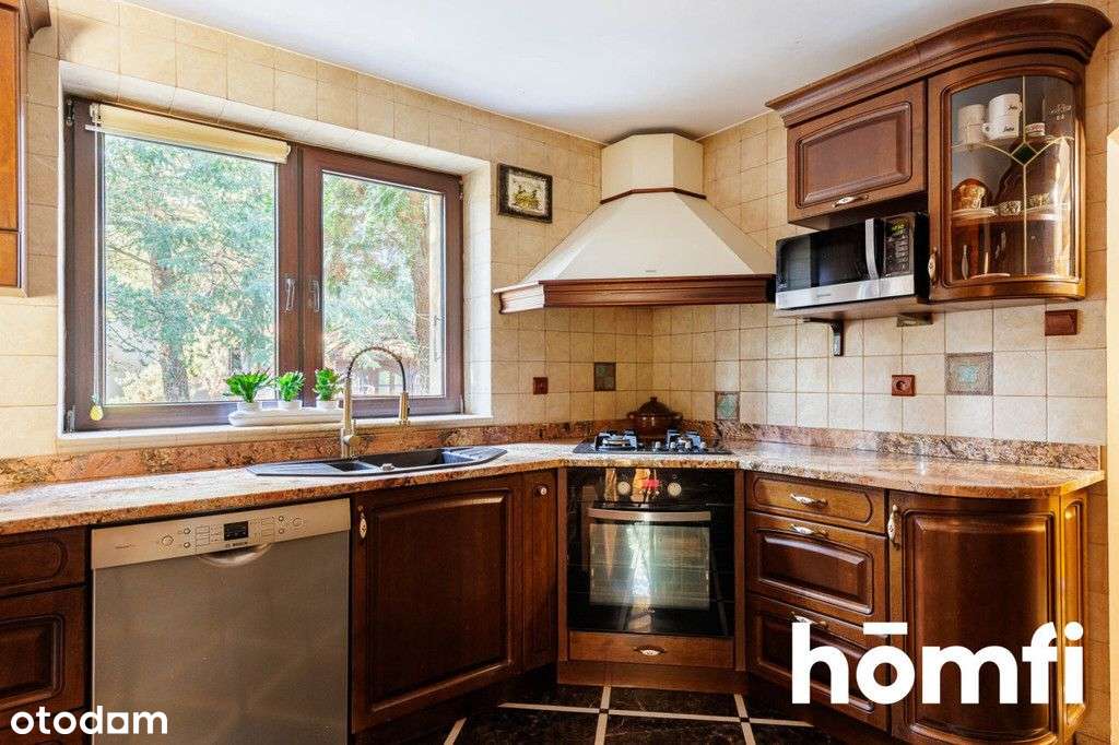 Dom z ogrodem, basenem i kominkiem w Wawrze, - Pełny obrazek: 3/20