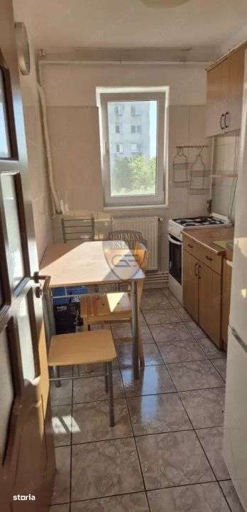 Ap 4 camere ,Tomis Nord Campus, et 3/4 parcare, centr gaz, balcon A/C - Imagine principală: 4/9