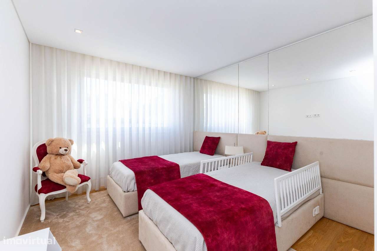 T3 de Luxo na 1.ª Linha de Mar, Madalena ,170m2 Úteis ,Box 69m2...-32