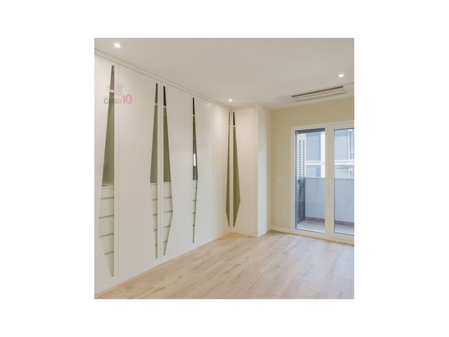 Vende-se Penthouse Duplex T3 de luxo no Montijo-7