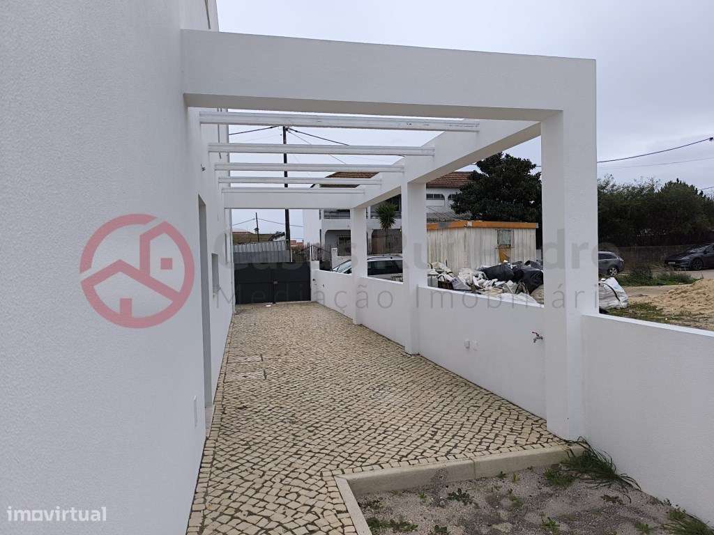 Moradia Geminada T3 de Dois Pisos em Zona Tranquila, Pinhal do General - Grande imagem: 2/33