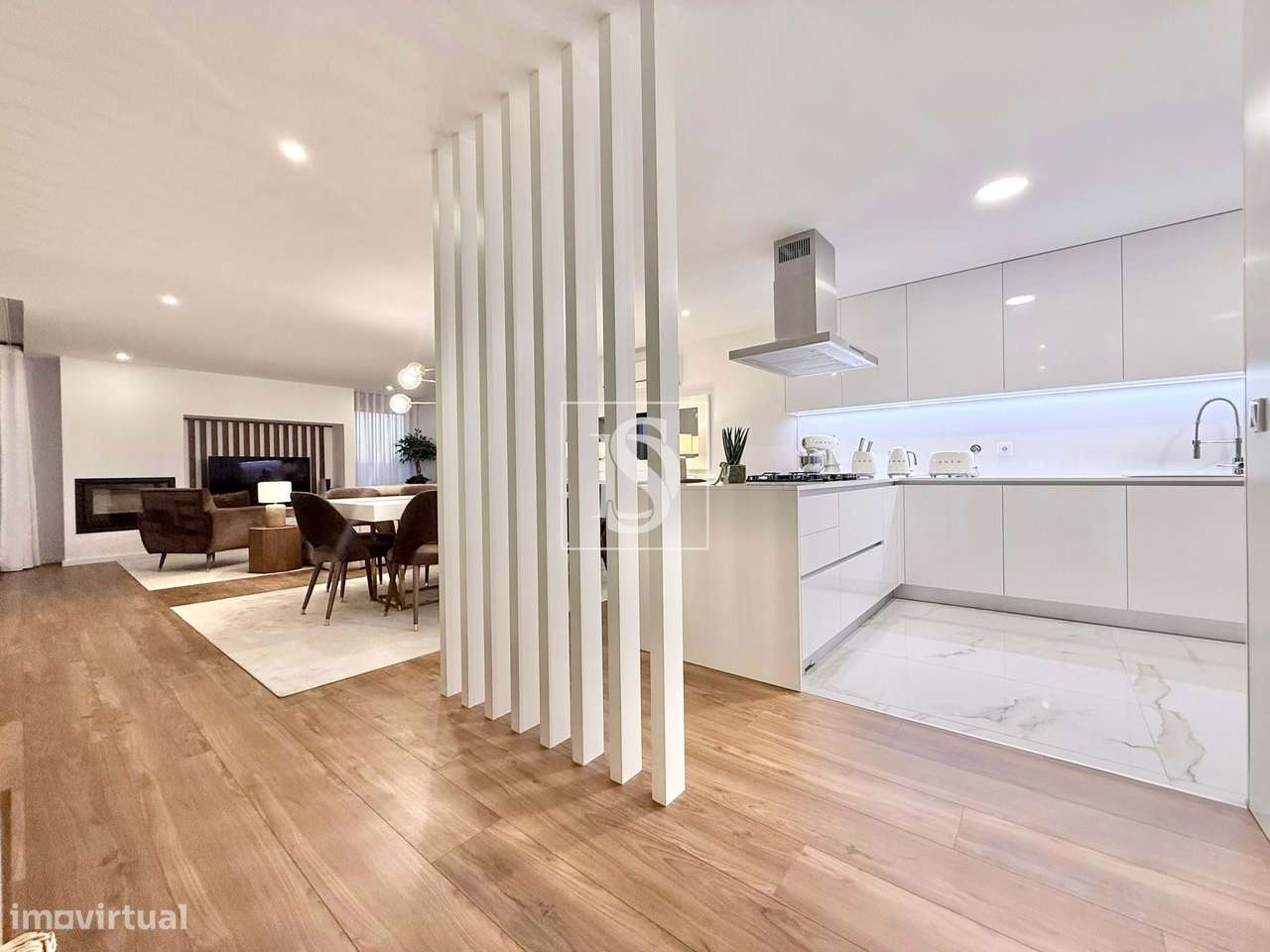 Vivenda T3 Exclusiva — Sofisticação, Conforto e Elegância em cada deta - Grande imagem: 5/37