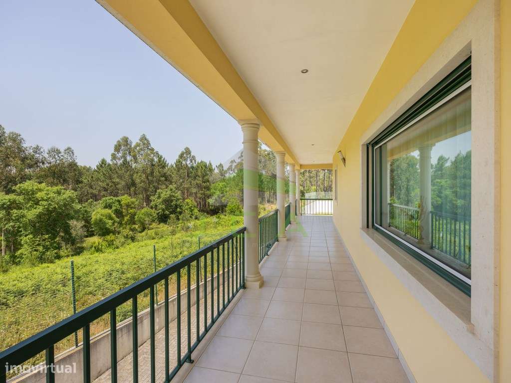 Moradia V4 com piscina e terreno a 15min de Leiria-39