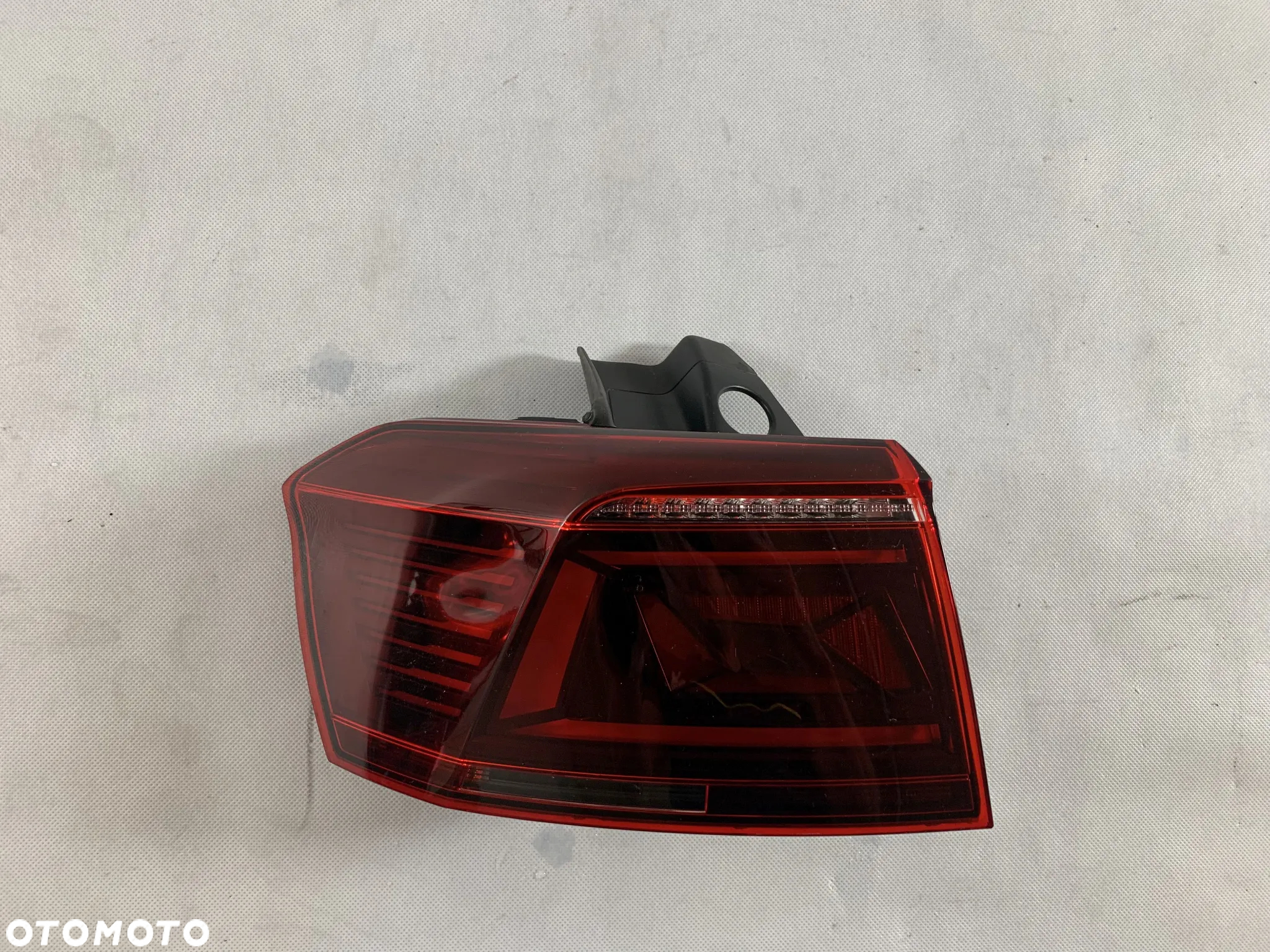 Volkswagen Passat B8 FL R-Line Lampa lewa tyl tylna Lift r line - 2