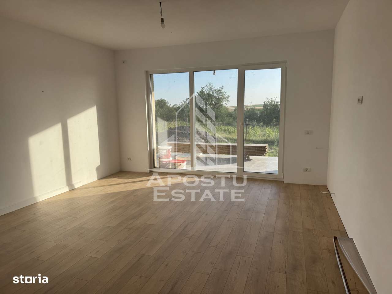 Casa individuala in Petrovaselo - Imagine principală: 4/15