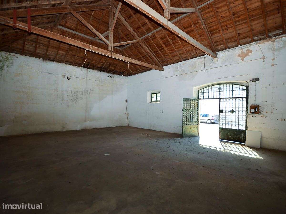 Armazém em Terreno com 1263m2 - Grande imagem: 5/30