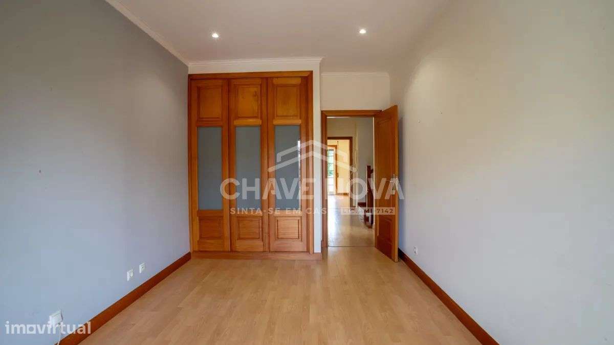 Moradia Geminada V3 c/ Jardim em Rio Meão-13