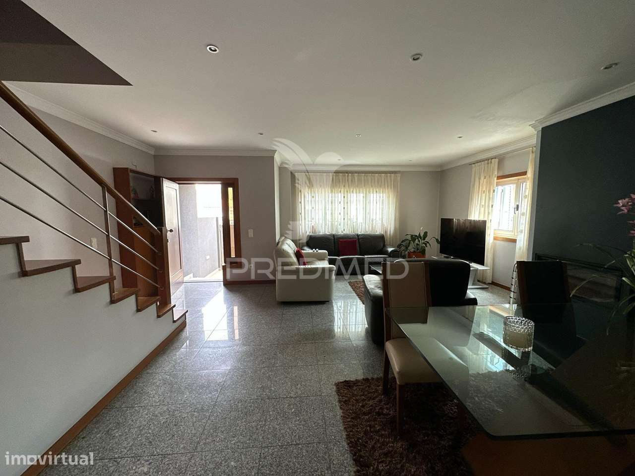 Exelente Moradia T3 em Mindelo a 350 metros da Praia - Grande imagem: 2/31