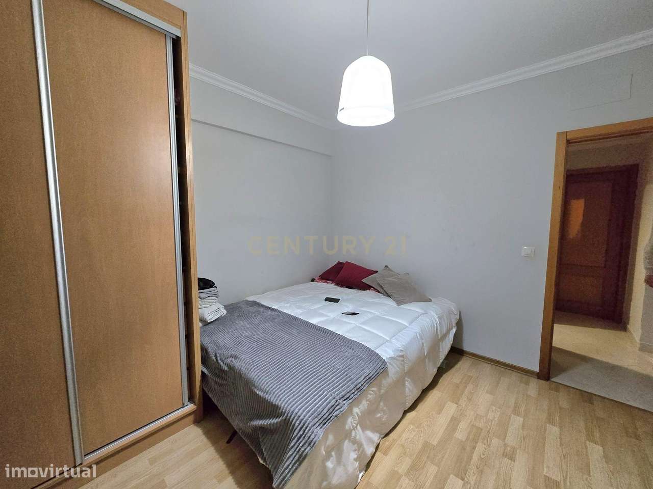 Apartamento T2 na Quinta do Conde-11