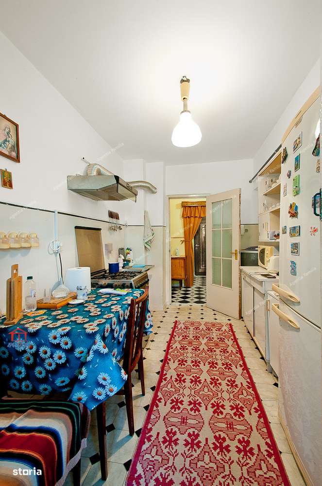 Apartament spatios, trei camere decomandate, etaj 4 din 5, IC Frimu - Imagine principală: 5/16