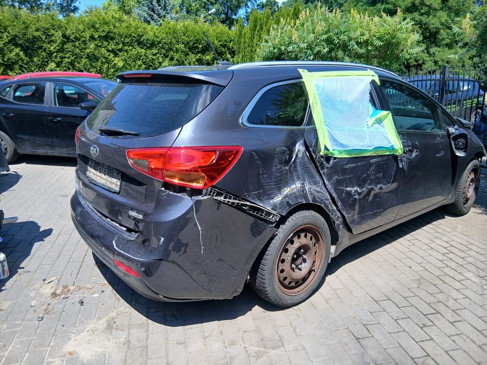 Kia Ceed II 1.4 CVVT Dream-Team Edition 2016