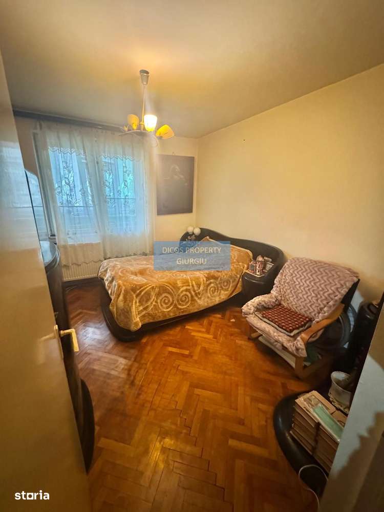 Apartament 3 camere -Centru-3