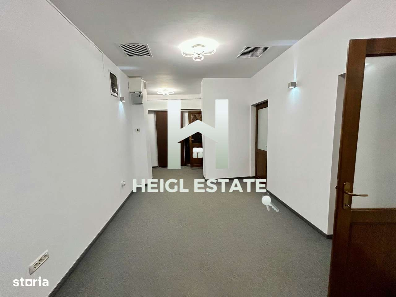 Spatiu de birouri Piata 700 - Imagine principală: 3/13