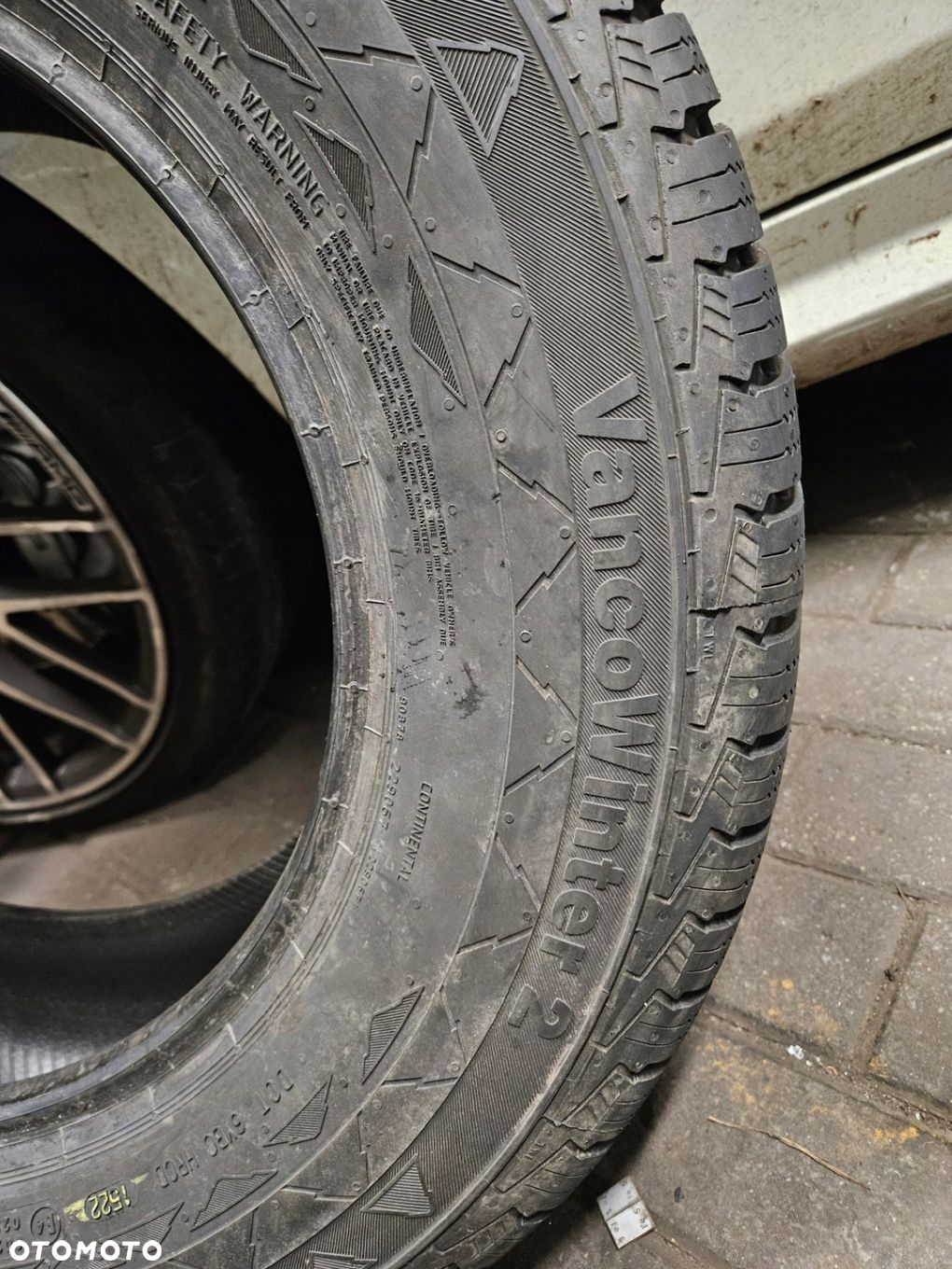 235/65/16c 235/65r16c Continental VancoWinter 2 - 3