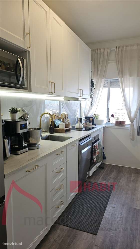 Apartamento T3 Remodelado-36