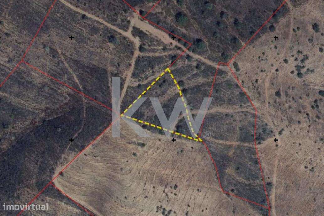 Conjunto de 6 Terrenos Rústicos com uma área total de 10100m2 perto de - Grande imagem: 3/7